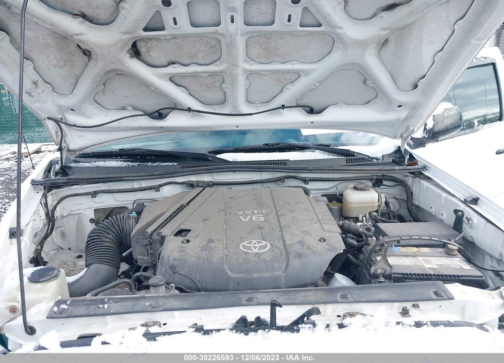 2011 TOYOTA TACOMA BASE V6 VIN: 5TFUU4EN2BX017278