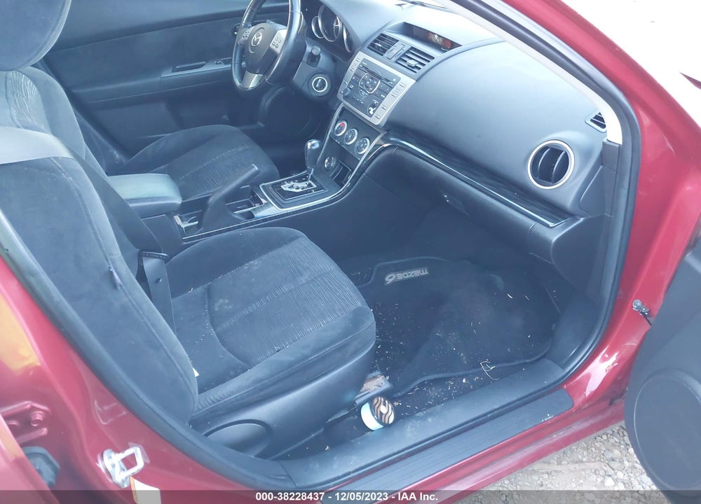 2009 MAZDA 6 I TOURING VIN: 1YVHP82H395M46055