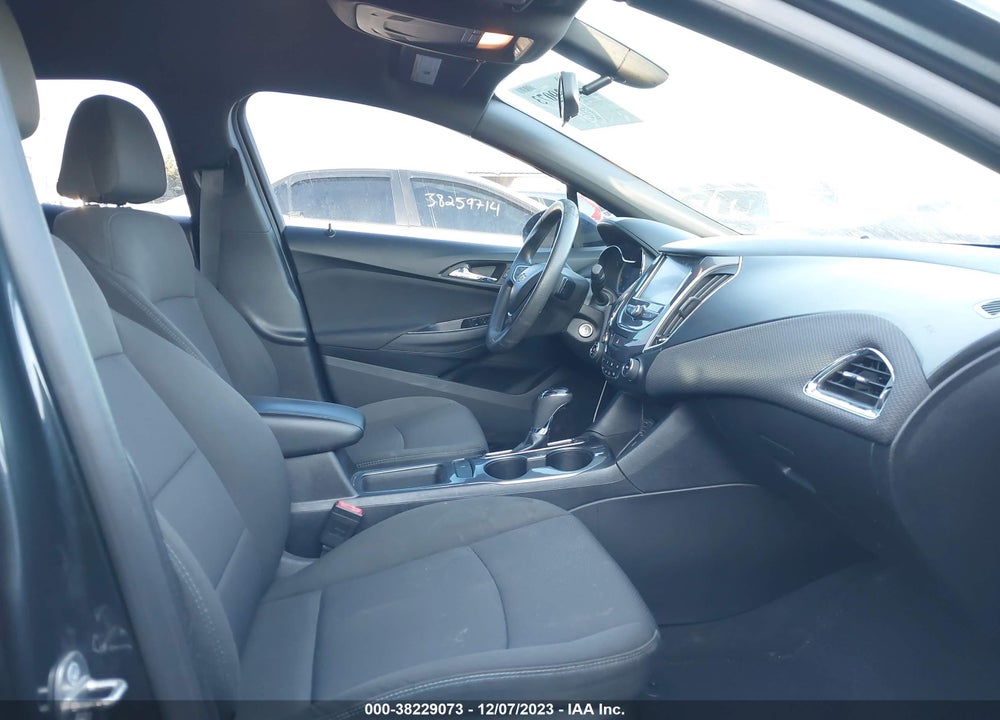 2017 CHEVROLET CRUZE LT AUTO VIN: 1G1BE5SM2H7180519