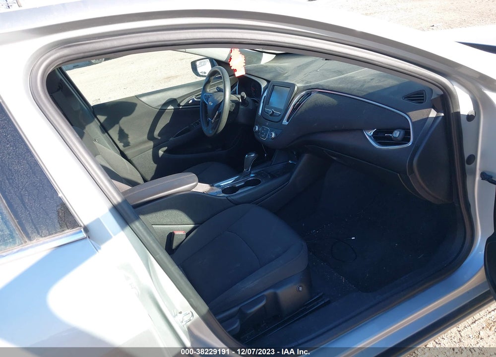 2018 CHEVROLET MALIBU LT VIN: 1G1ZD5ST7JF199216