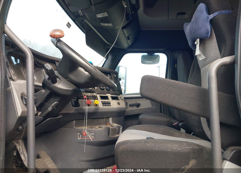2019 FREIGHTLINER CASCADIA 126 VIN: 3AKJHHDR8KSKD2179