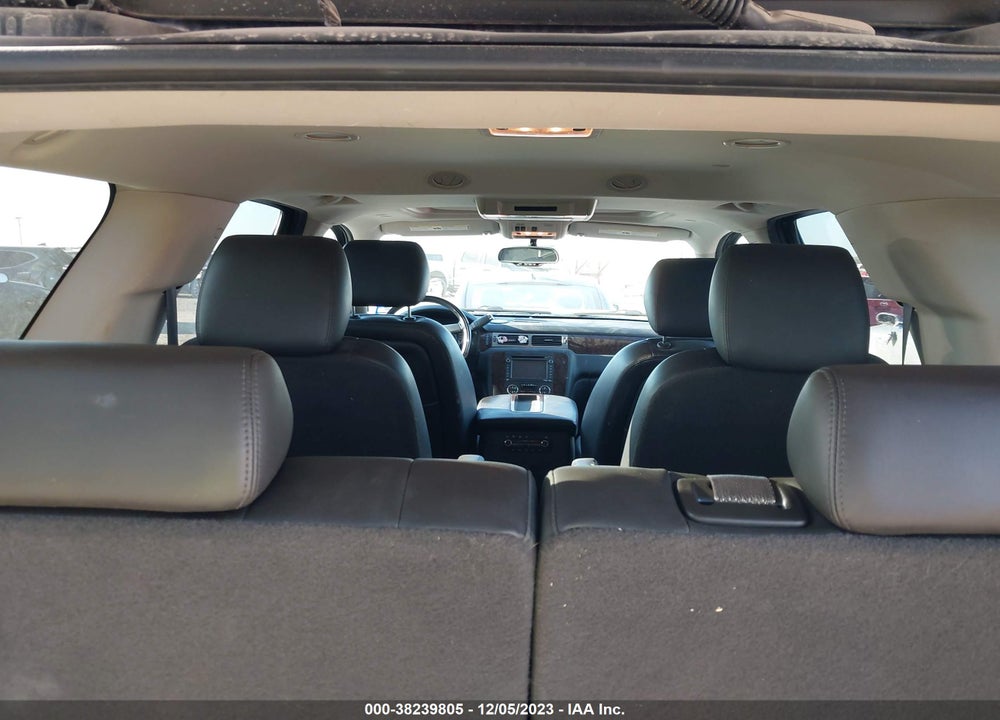 2013 GMC YUKON DENALI VIN: 1GKS1EEF8DR318101