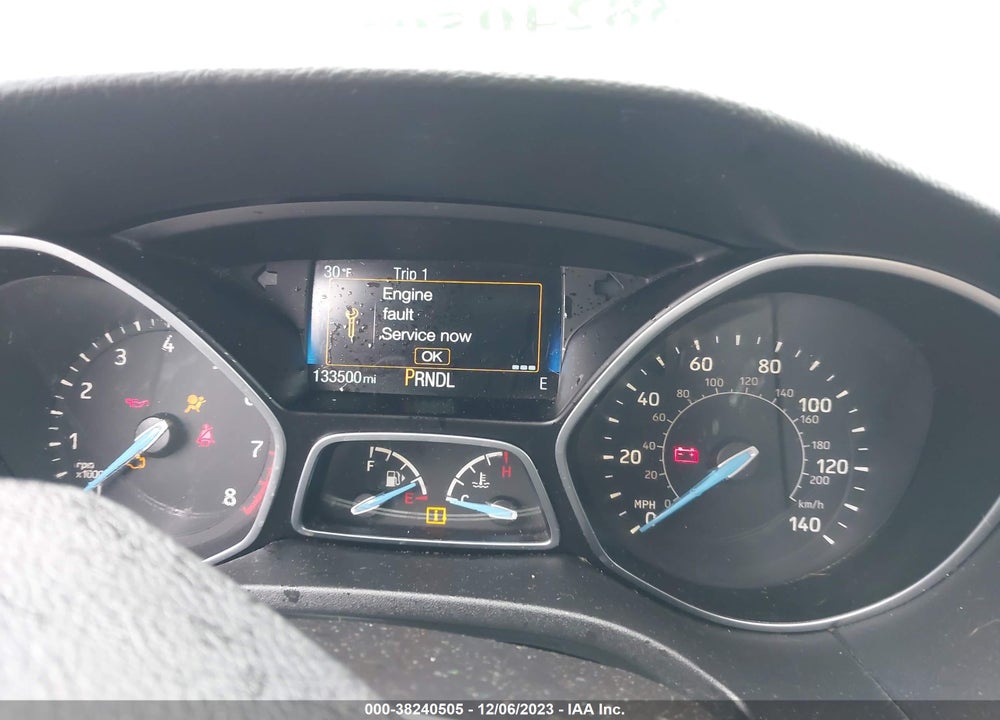 2015 FORD FOCUS SE VIN: 1FADP3F25FL250452