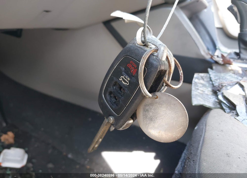 2015 HYUNDAI SONATA SE VIN: 5NPE24AF3FH167278