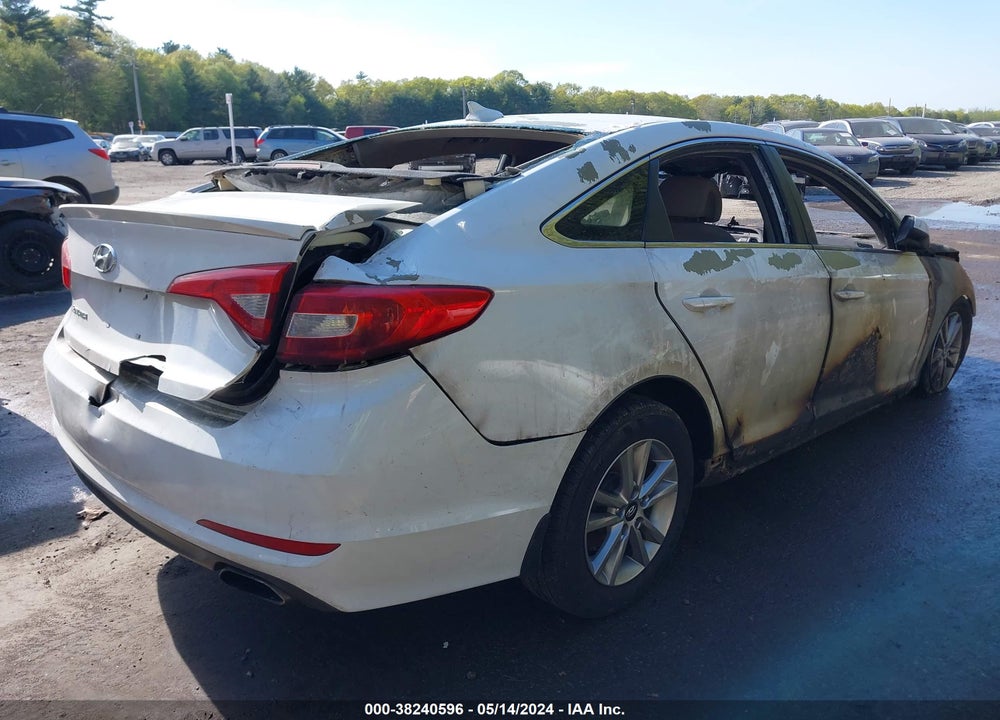 2015 HYUNDAI SONATA SE VIN: 5NPE24AF3FH167278