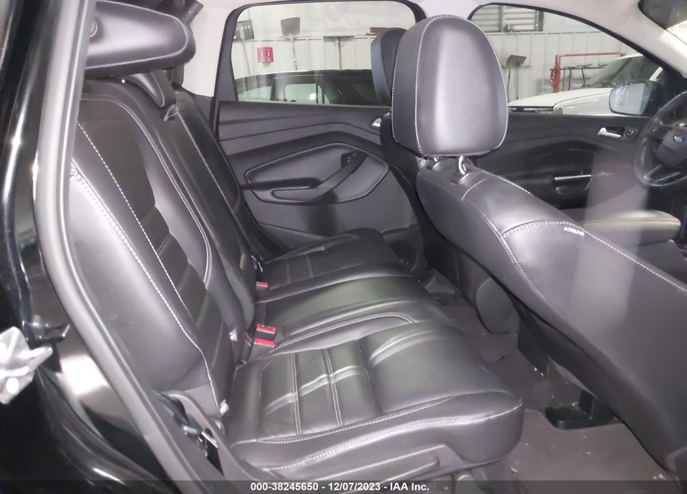 2017 FORD ESCAPE TITANIUM VIN: 1FMCU9J9XHUD95422