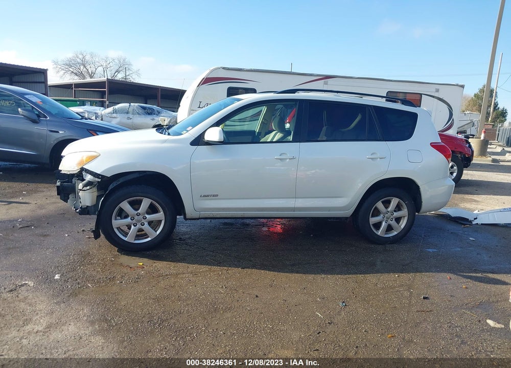 2008 TOYOTA RAV4 LIMITED VIN: JTMZD31V985097902