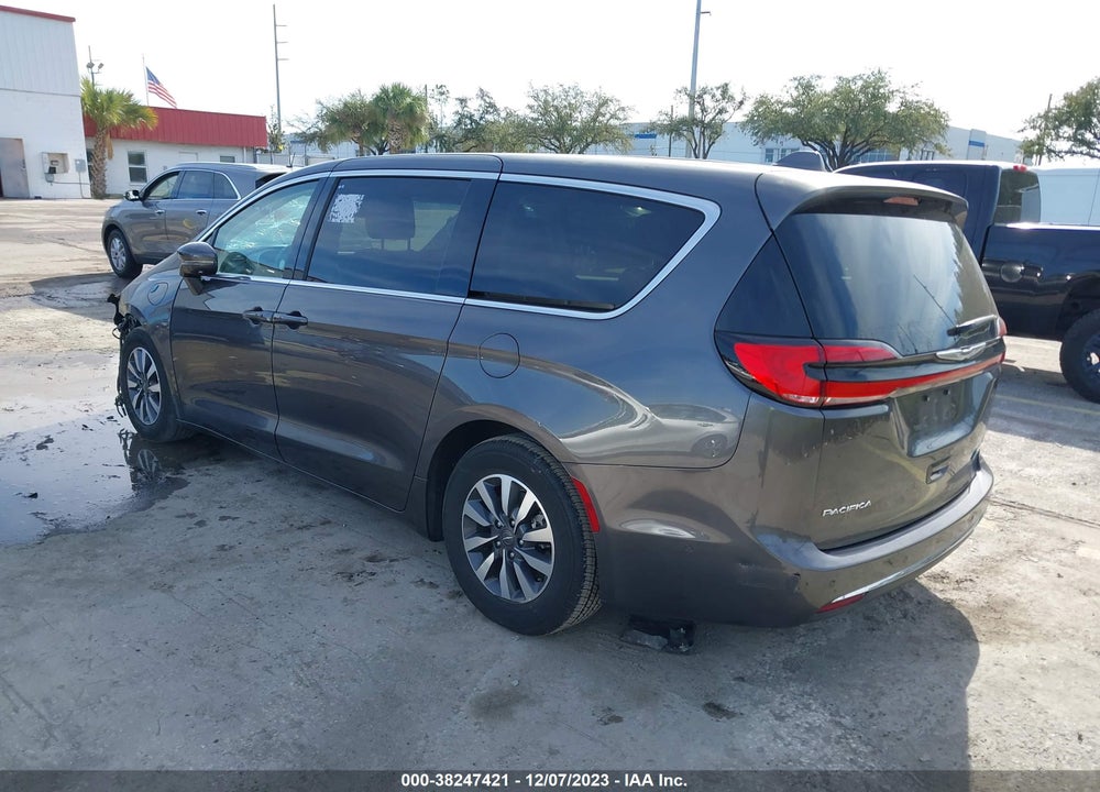 2022 CHRYSLER PACIFICA HYBRID TOURING L VIN: 2C4RC1L7XNR122813