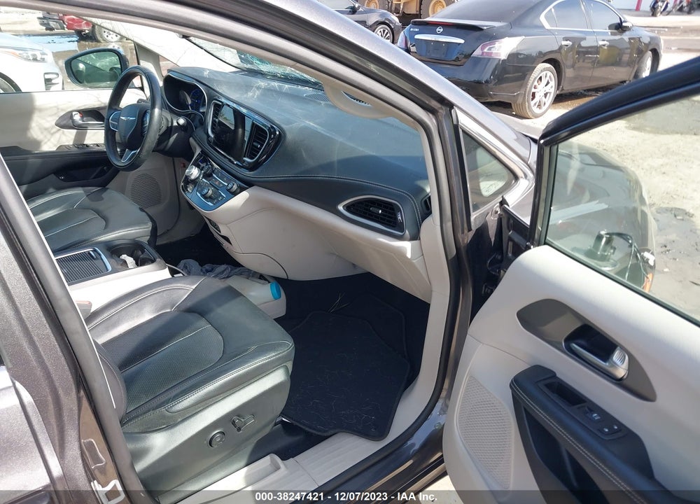 2022 CHRYSLER PACIFICA HYBRID TOURING L VIN: 2C4RC1L7XNR122813