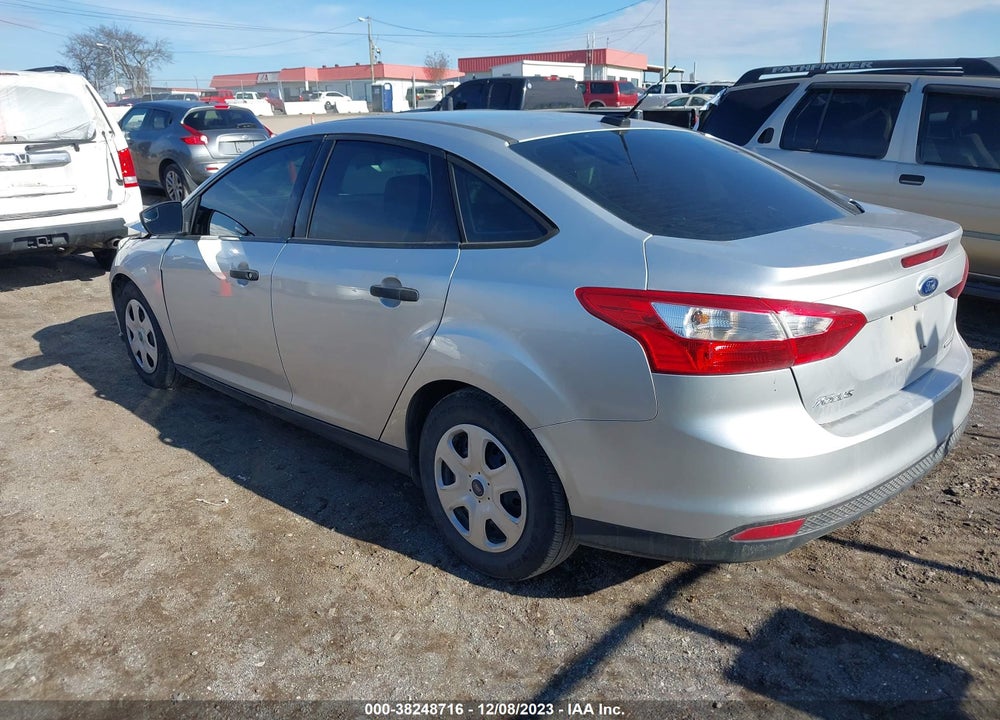 2013 FORD FOCUS S VIN: 1FADP3E28DL380420