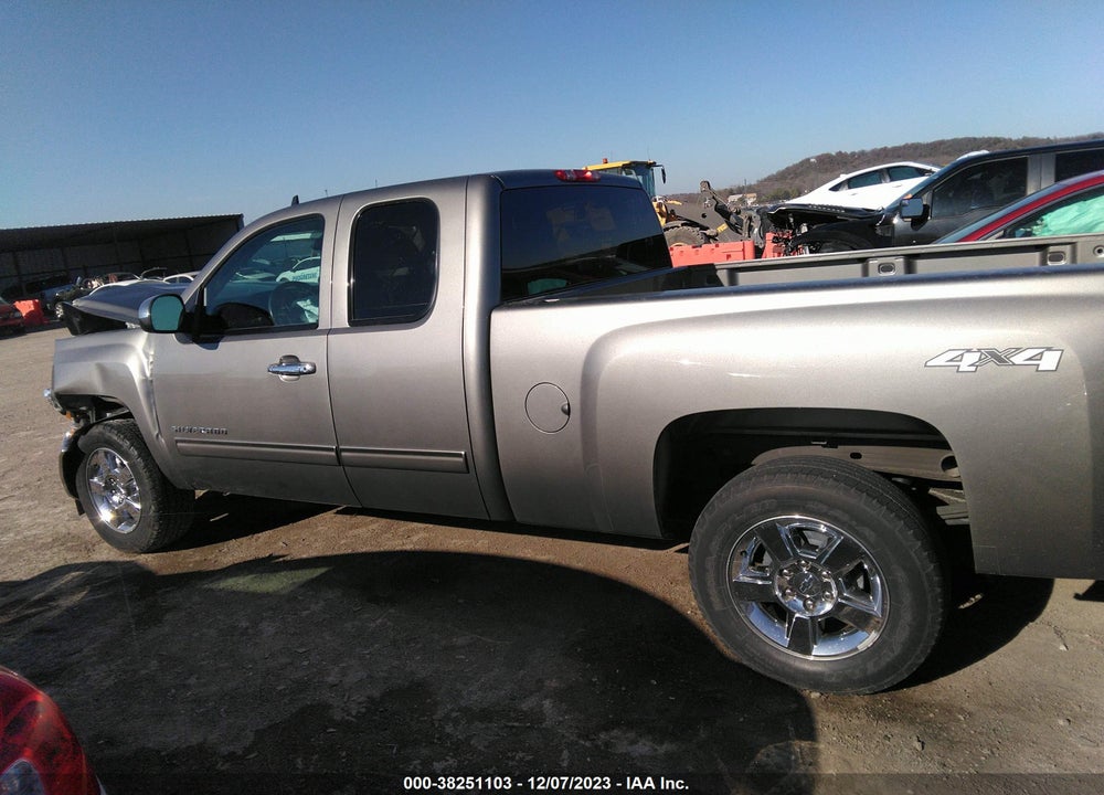 2012 CHEVROLET SILVERADO 1500 LT VIN: 1GCRKSE72CZ186854