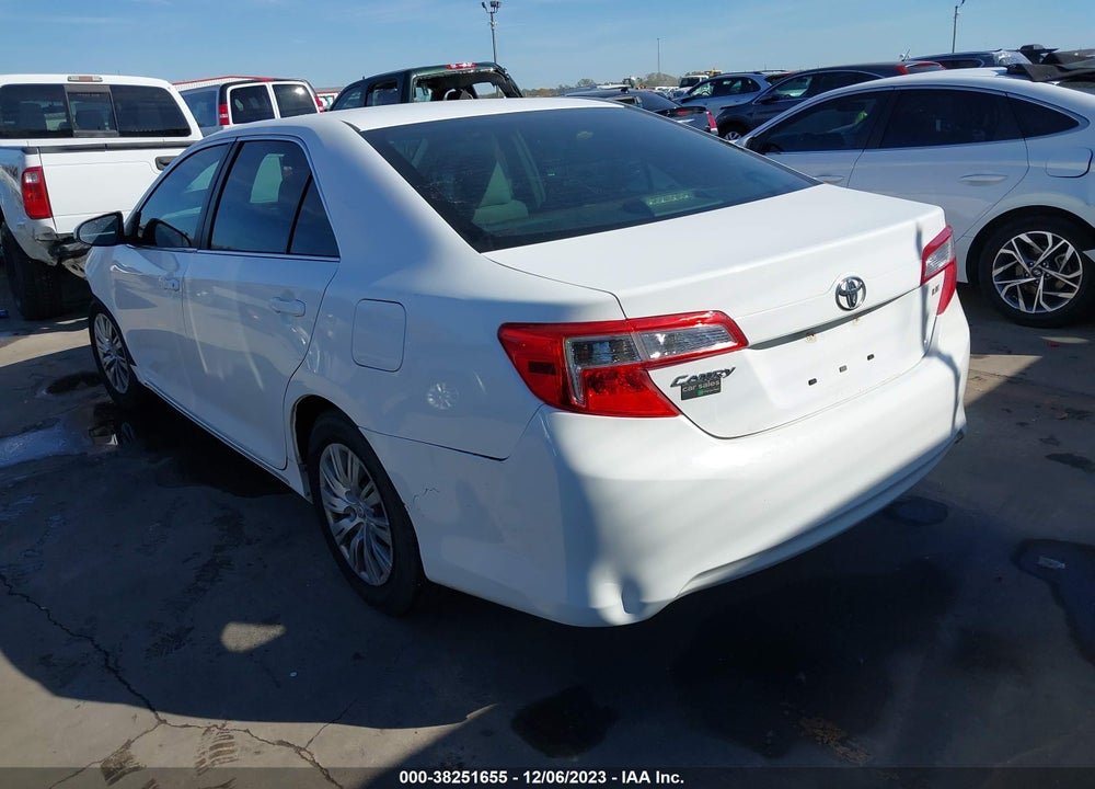 2014 TOYOTA CAMRY LE VIN: 4T1BF1FK9EU313744