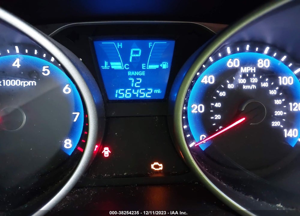 2015 HYUNDAI TUCSON SE VIN: KM8JU3AG2FU958429