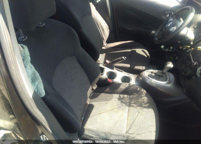 2015 NISSAN JUKE S VIN: JN8AF5MV8FT561984