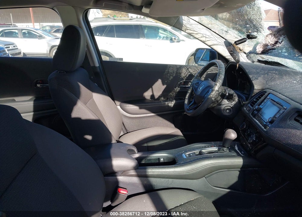 2022 HONDA HR-V AWD LX VIN: 3CZRU6H32NM763195