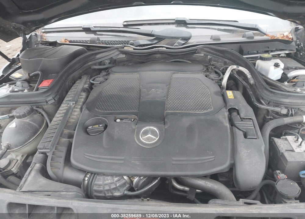 2014 MERCEDES-BENZ C 300 VIN: WDDGF8AB9EG174620