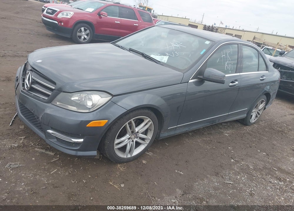 2014 MERCEDES-BENZ C 300 VIN: WDDGF8AB9EG174620