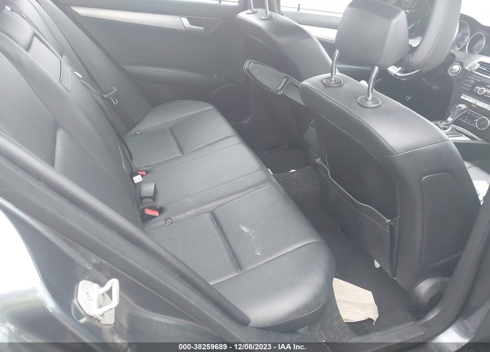2014 MERCEDES-BENZ C 300 VIN: WDDGF8AB9EG174620