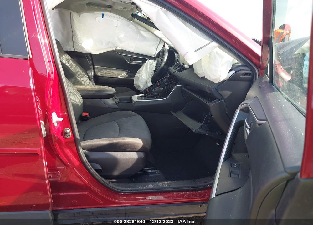 2020 TOYOTA RAV4 XLE VIN: 2T3W1RFV2LC065707
