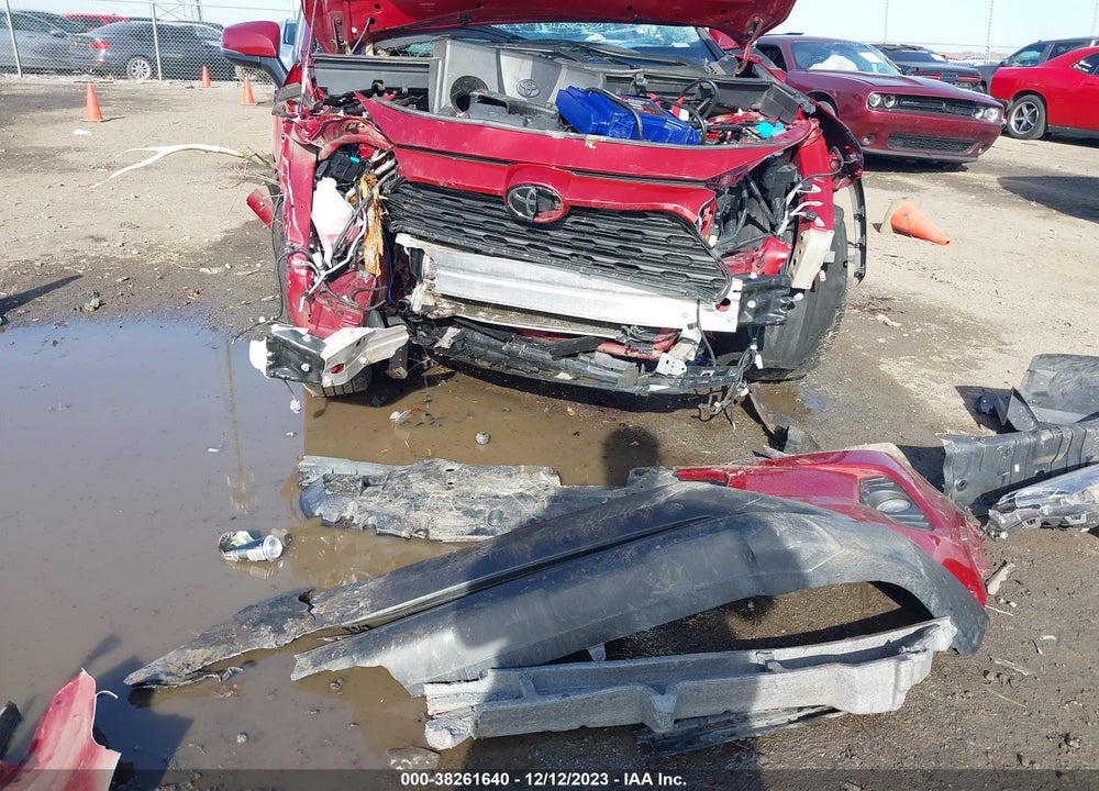 2020 TOYOTA RAV4 XLE VIN: 2T3W1RFV2LC065707