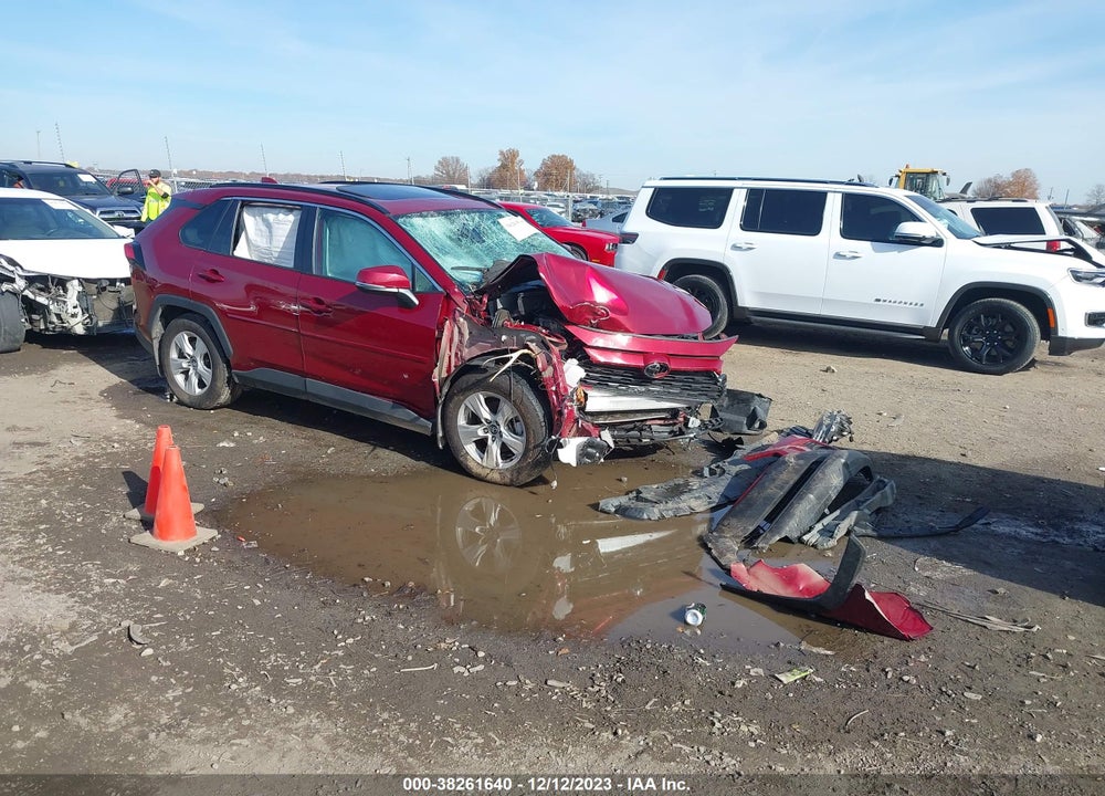2020 TOYOTA RAV4 XLE VIN: 2T3W1RFV2LC065707