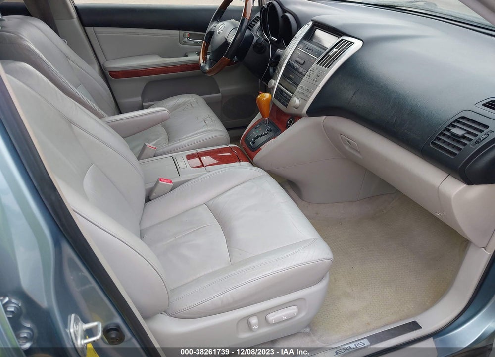 2005 LEXUS RX 330 VIN: JTJGA31U050056569