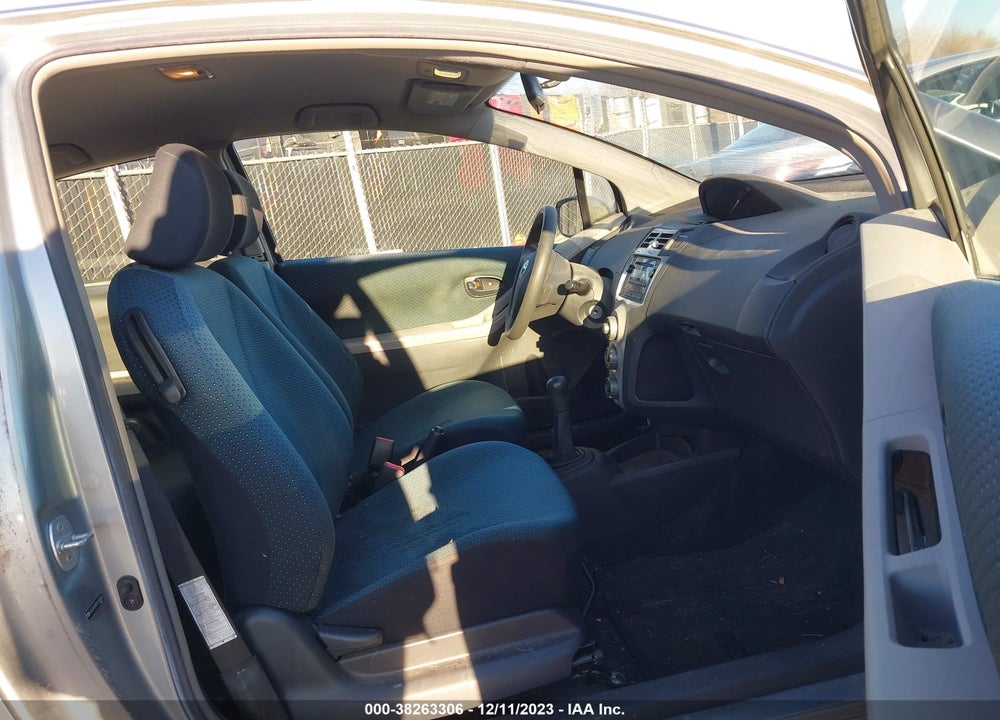 2007 TOYOTA YARIS VIN: JTDJT923075103181