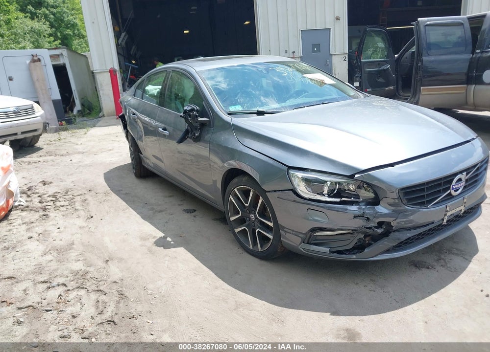 2018 VOLVO S60 T5 DYNAMIC VIN: YV140MTL8J2459601