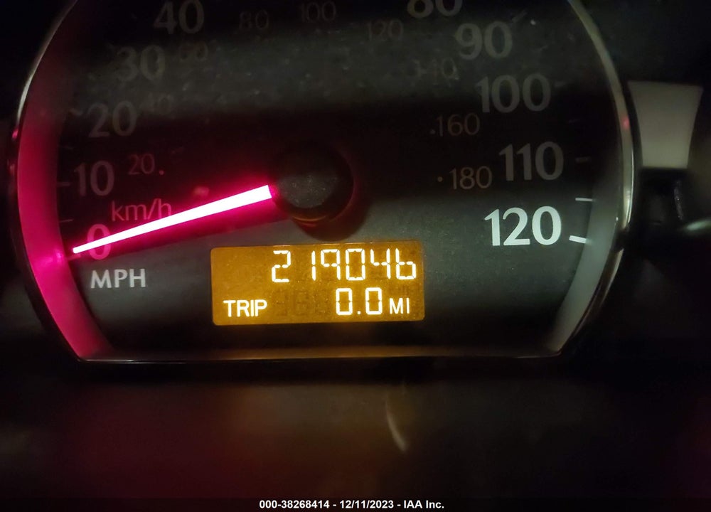 2005 SATURN ION 2 VIN: 1G8AZ52F75Z141461