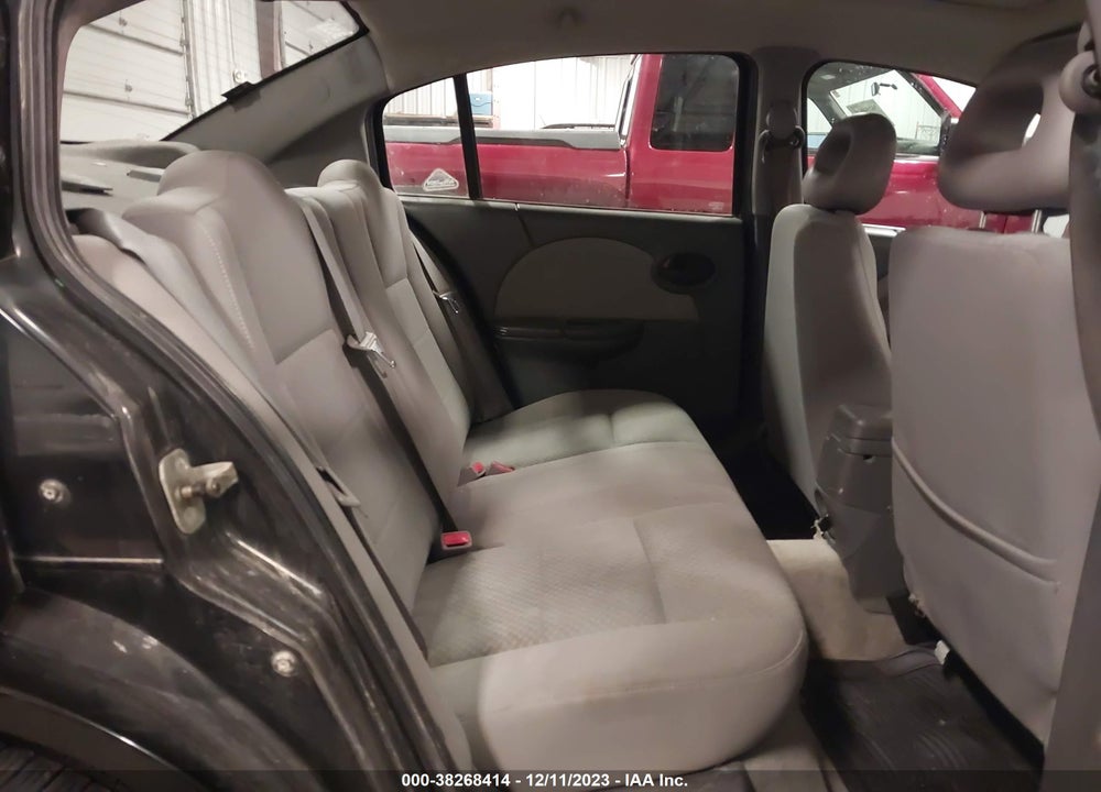 2005 SATURN ION 2 VIN: 1G8AZ52F75Z141461