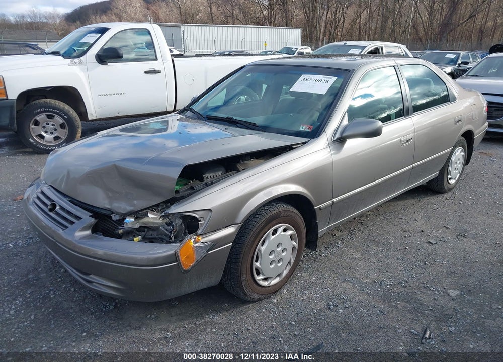 1999 TOYOTA CAMRY LE VIN: 4T1BG22K3XU435673