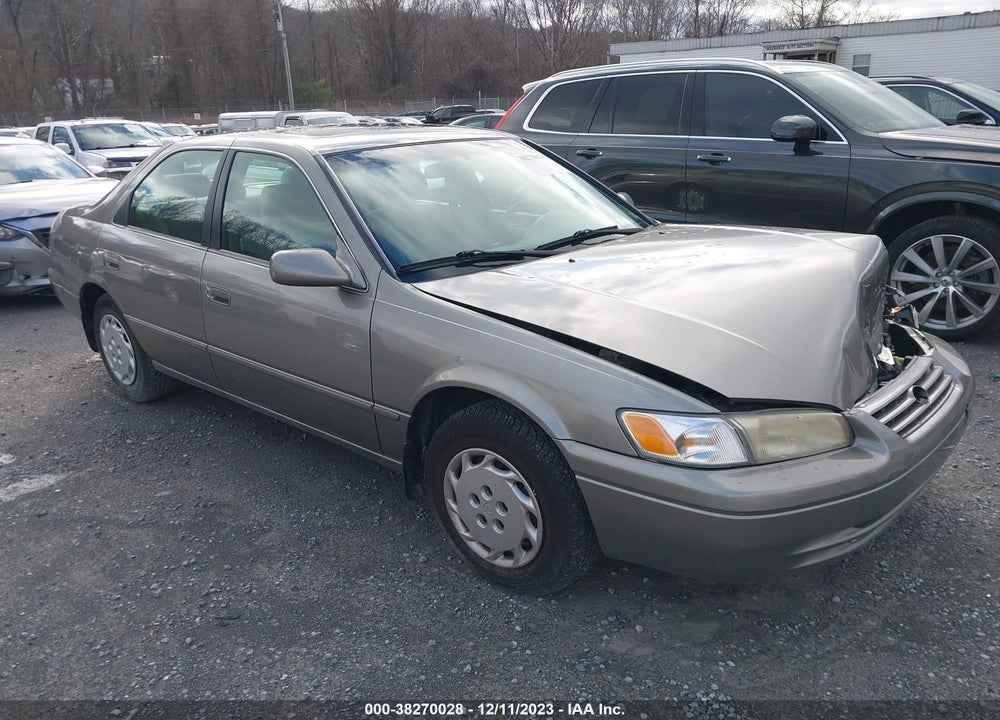 1999 TOYOTA CAMRY LE VIN: 4T1BG22K3XU435673