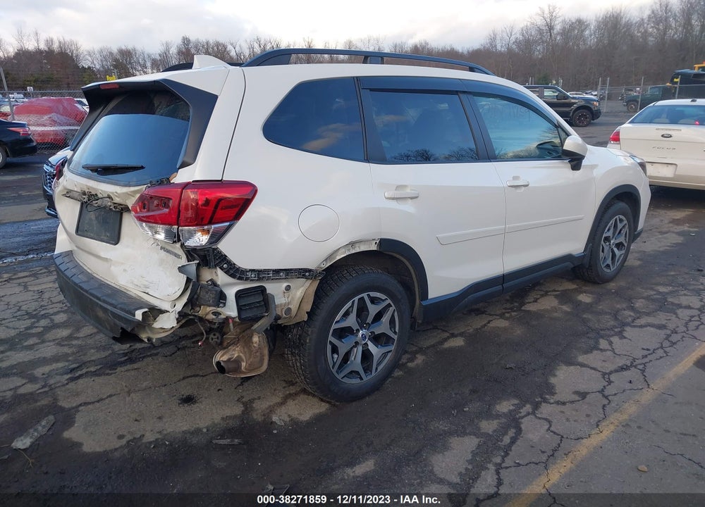 2019 SUBARU FORESTER PREMIUM VIN: JF2SKAGC3KH509420