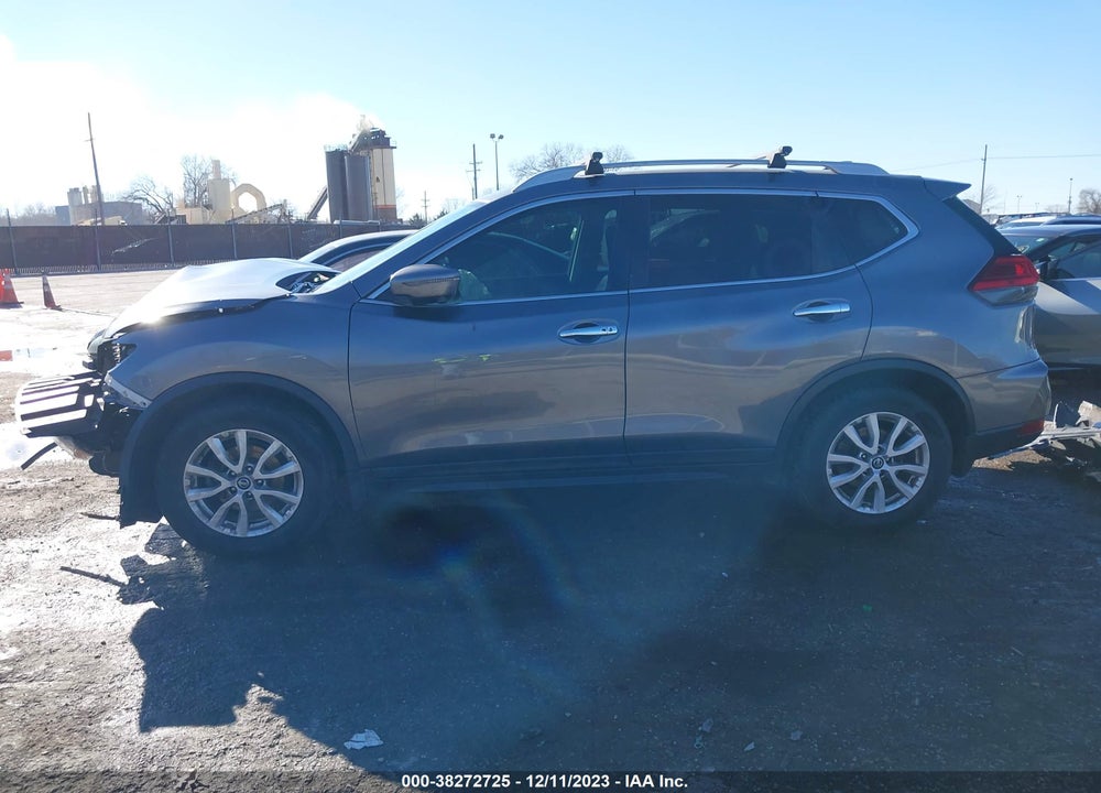 2017 NISSAN ROGUE SV VIN: 5N1AT2MTXHC881291
