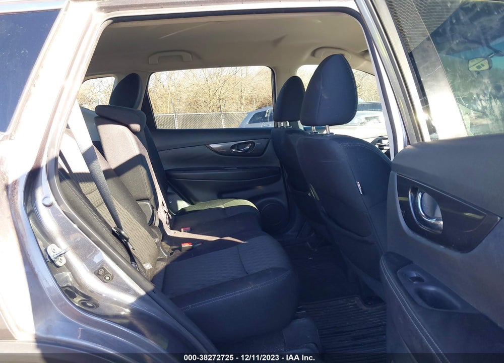 2017 NISSAN ROGUE SV VIN: 5N1AT2MTXHC881291
