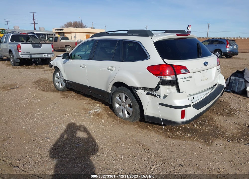 2010 SUBARU OUTBACK 2.5I LIMITED VIN: 4S4BRBKC6A3330528