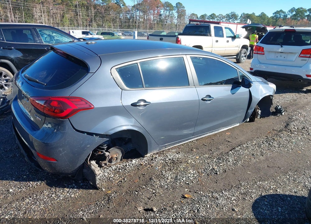 2016 KIA FORTE 5-DOOR SX VIN: KNAFZ5A3XG5494481
