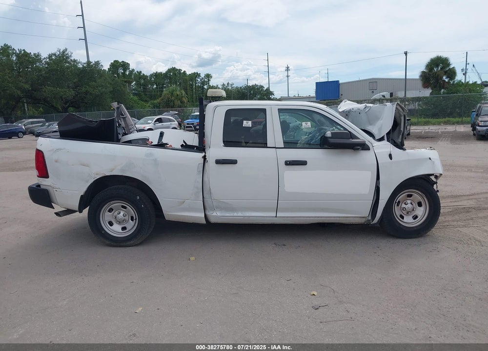 2022 RAM 1500 CLASSIC VIN: 1C6RR6FG7NS152364