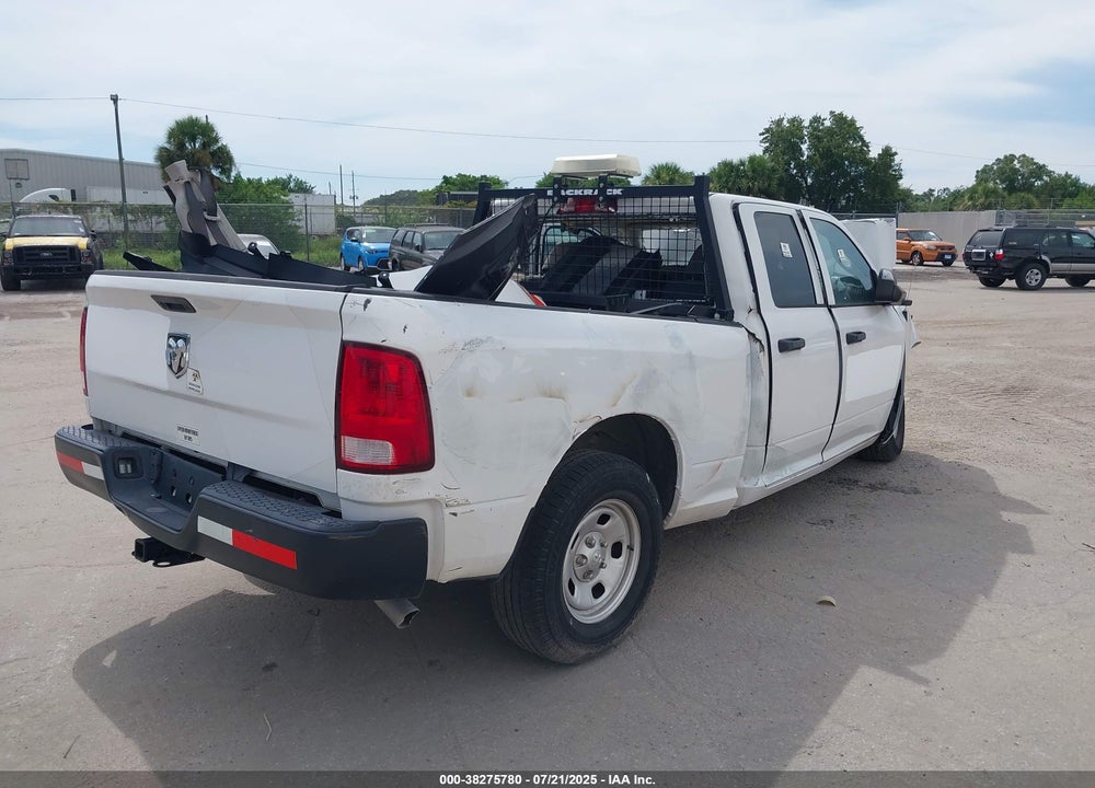2022 RAM 1500 CLASSIC VIN: 1C6RR6FG7NS152364