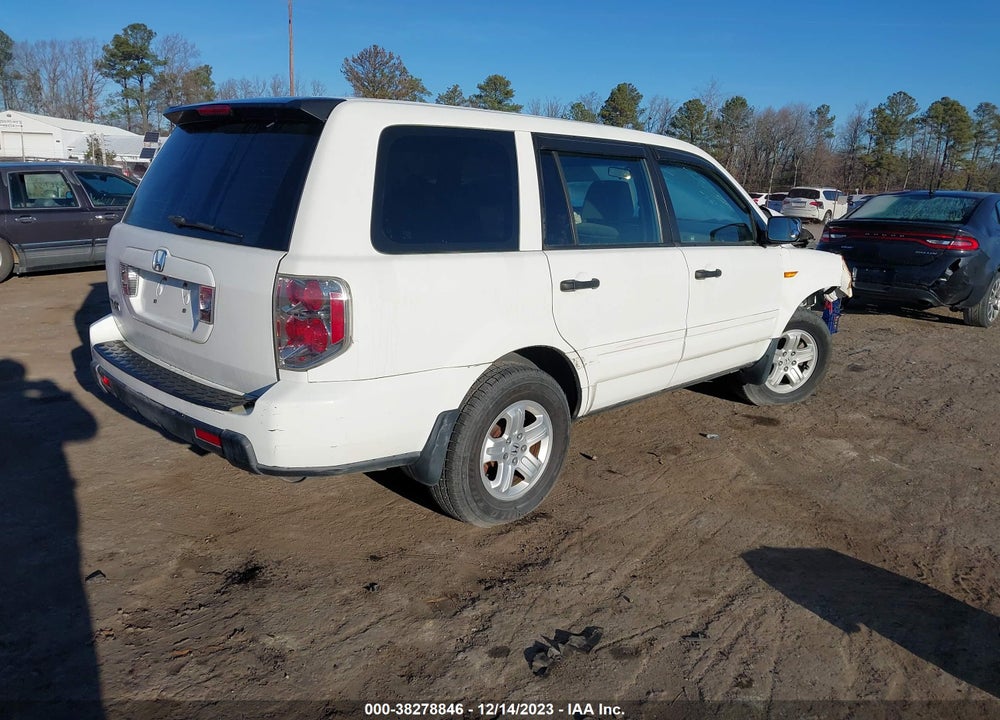 2006 HONDA PILOT LX VIN: 5FNYF28176B033758