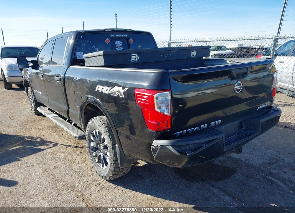 2018 NISSAN TITAN XD PRO-4X DIESEL VIN: 1N6BA1F43JN526095