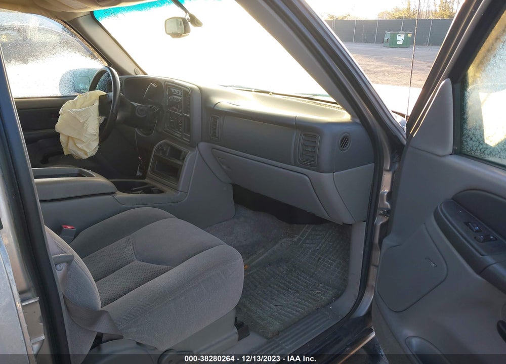 2003 CHEVROLET TAHOE VIN: 1GNEK13ZX3J248939