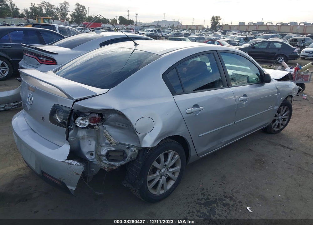 2007 MAZDA 3 S SPORT VIN: JM1BK323071662158