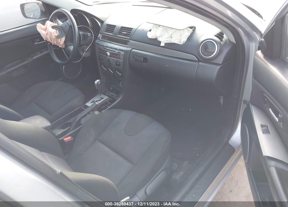 2007 MAZDA 3 S SPORT VIN: JM1BK323071662158