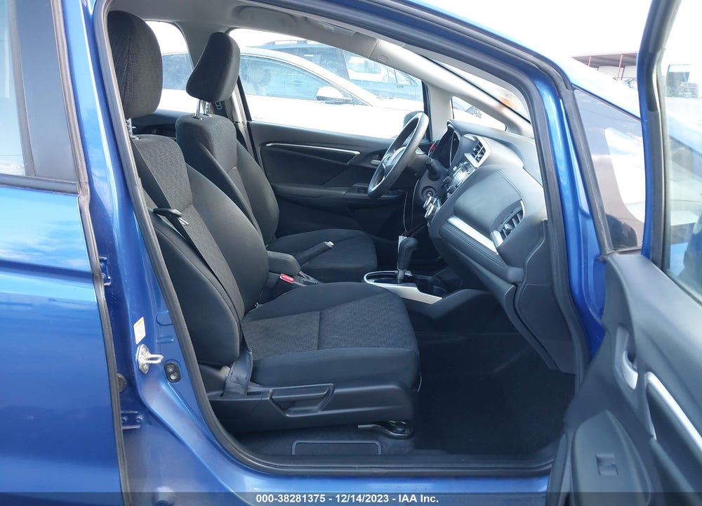 2015 HONDA FIT LX VIN: 3HGGK5H53FM764387