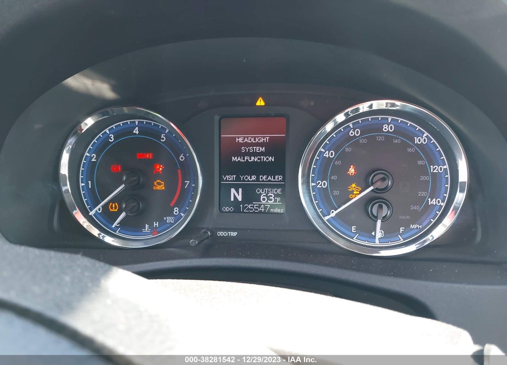2019 TOYOTA COROLLA LE VIN: 2T1BURHE0KC241700
