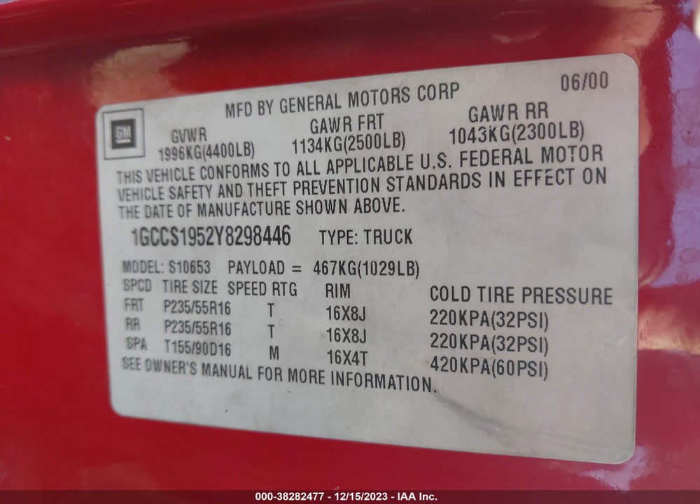 2000 CHEVROLET S-10 LS VIN: 1GCCS1952Y8298446