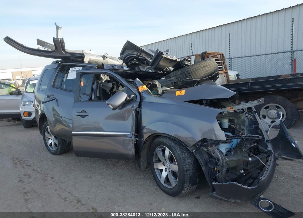 2014 HONDA PILOT TOURING VIN: 5FNYF3H9XEB012526
