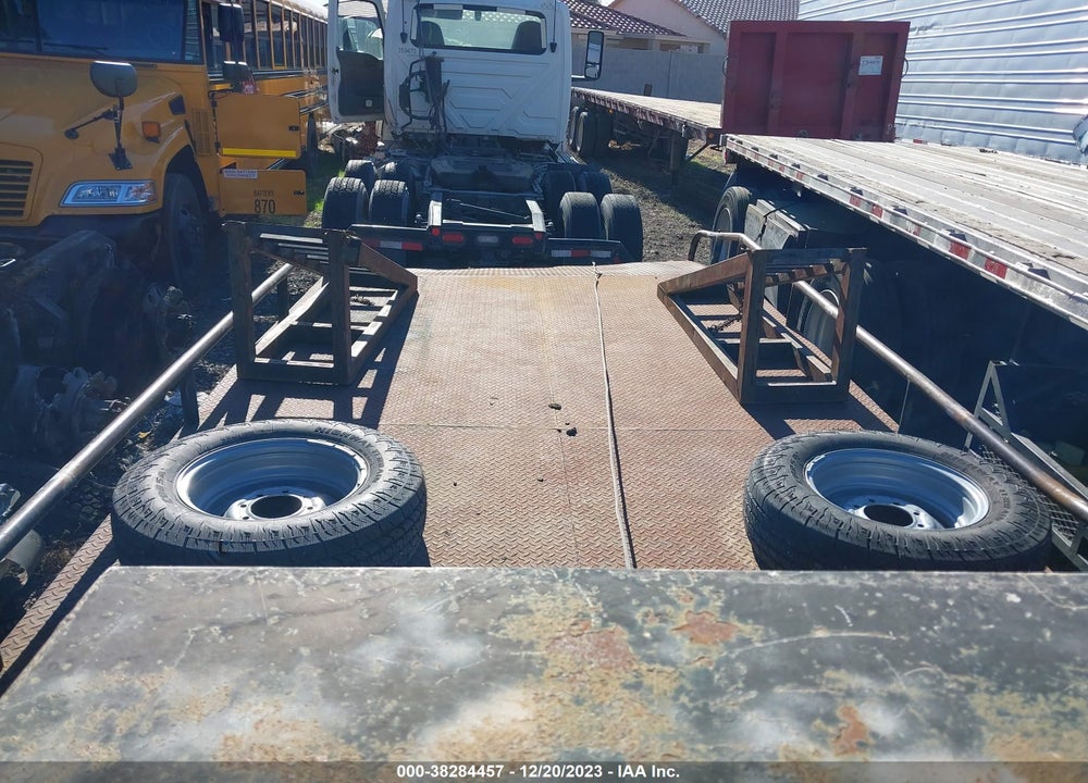 1995 UTILITY TRAILER 16' VIN: AZ190825