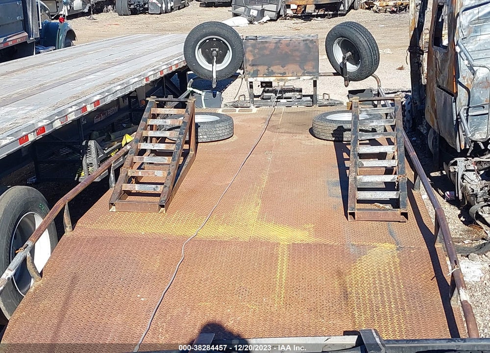 1995 UTILITY TRAILER 16' VIN: AZ190825